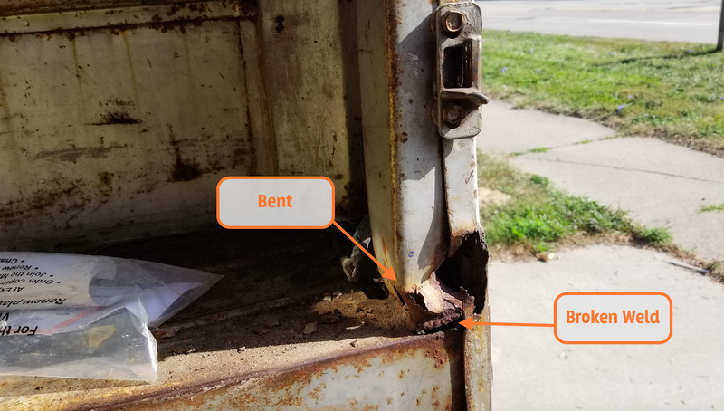 Illustration for article titled My $500 Postal Jeep Got Rammed By A Hummer H2 And Somehow I'm Still Alive